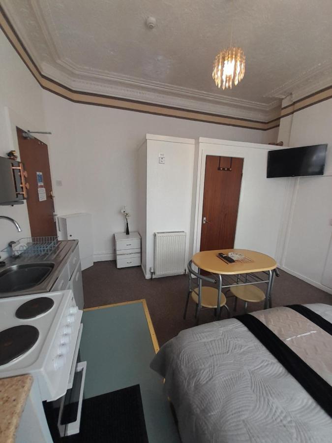 Nova Holiday Apartments 黑潭 外观 照片